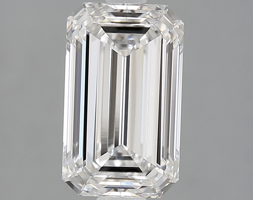 2.04 carat e VVS2 EX Cut IGI emerald diamond