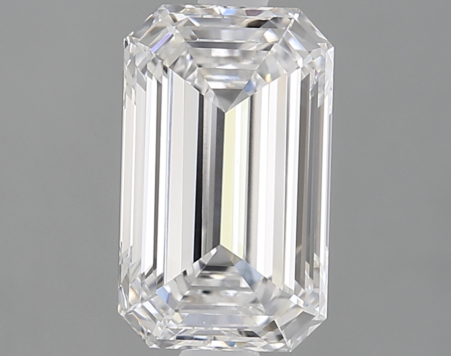 2.1 carat d VVS2 EX Cut IGI emerald diamond