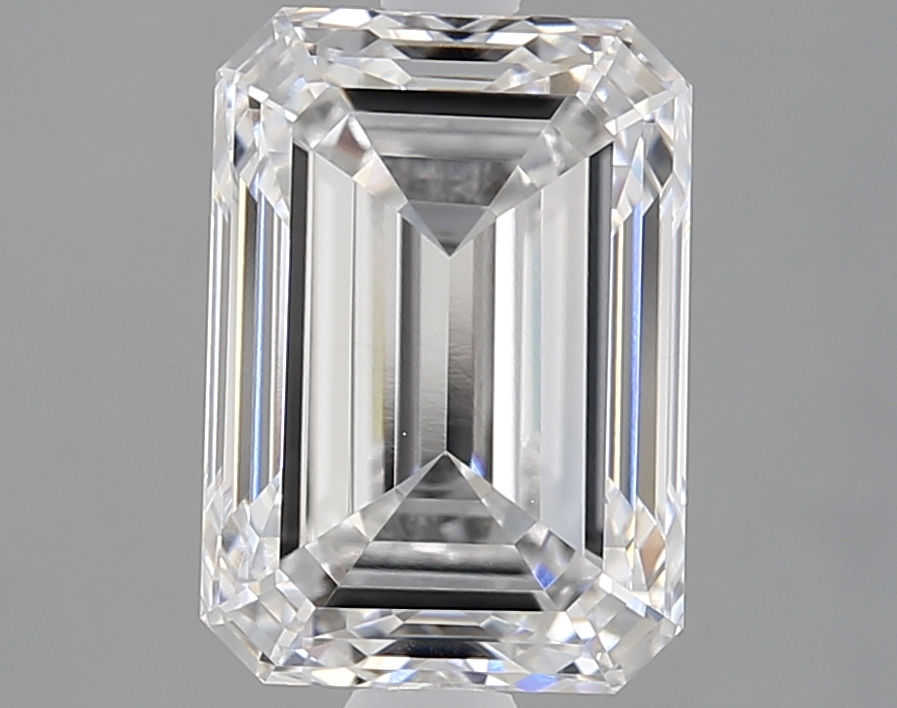3.3 carat d VVS2 EX Cut IGI emerald diamond